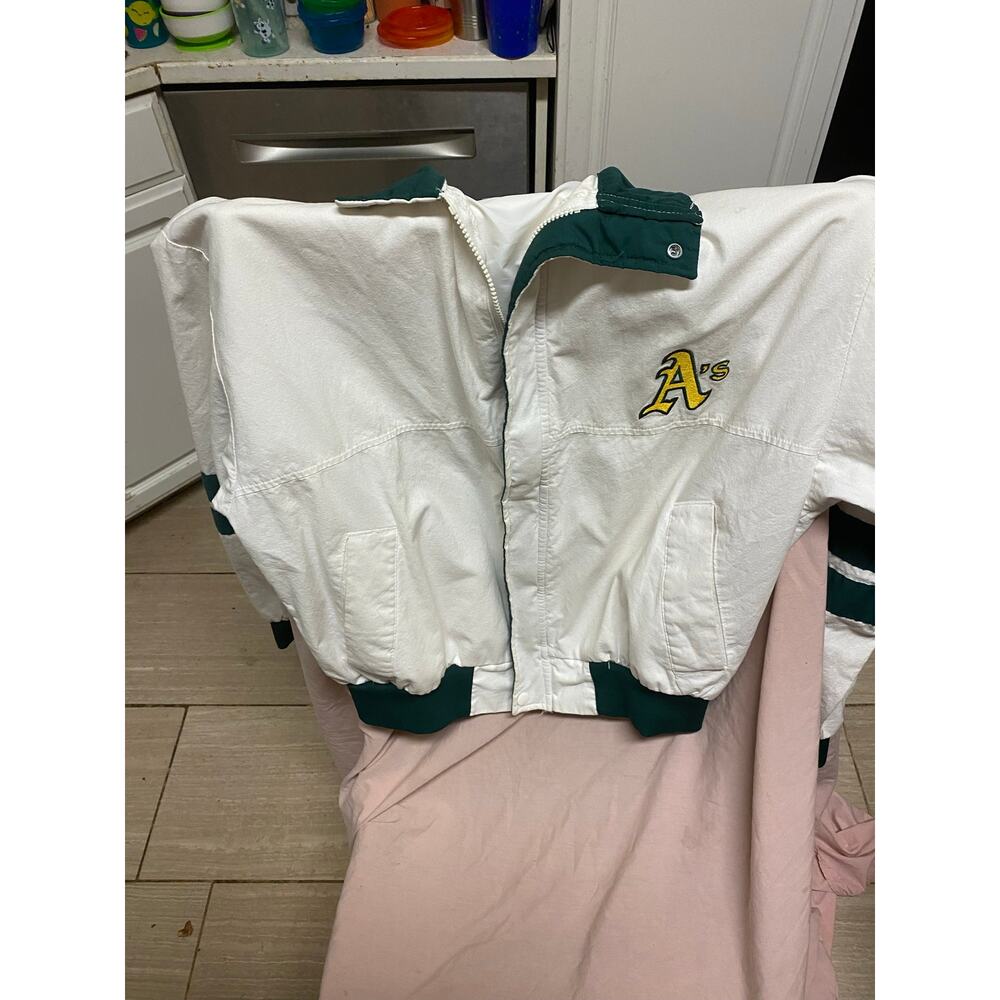 Oakland A's Vintage Swingster Team Windbreaker Jacket Sz L Stitched Logo Cotton